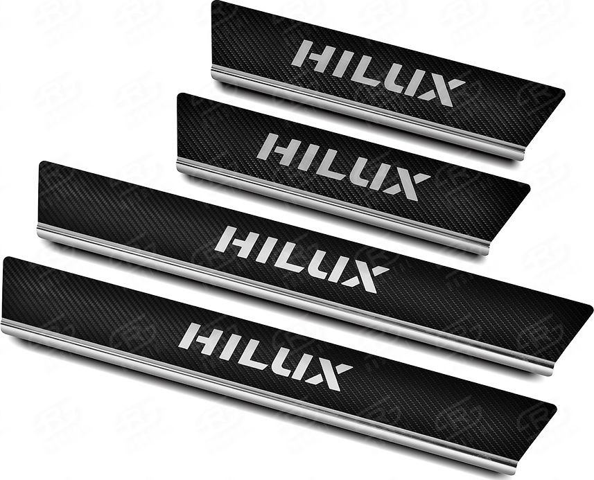 Накладка RusStal на пороги (лист нерж., карбон., с надписью) для Toyota Hilux VIII 2015-2026. Артикул TOHIL15-06