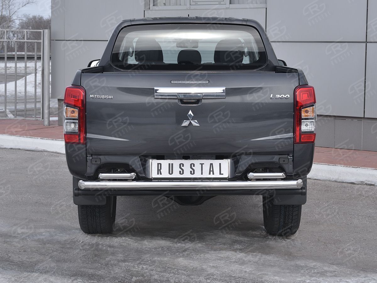 Защита RusStal заднего бампера d63 секции d42x2 уголки для Mitsubishi L200 V рестайлинг 2018-2026. Артикул ML2Z-003275