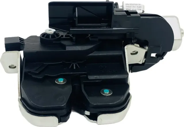 Замок багажника (Ukorauto) Ukorauto. Артикул U0528539