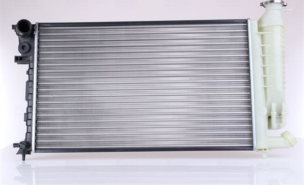 Радиатор охлаждения двигателя Nissens ** FIRST FIT **. Артикул 61382A
