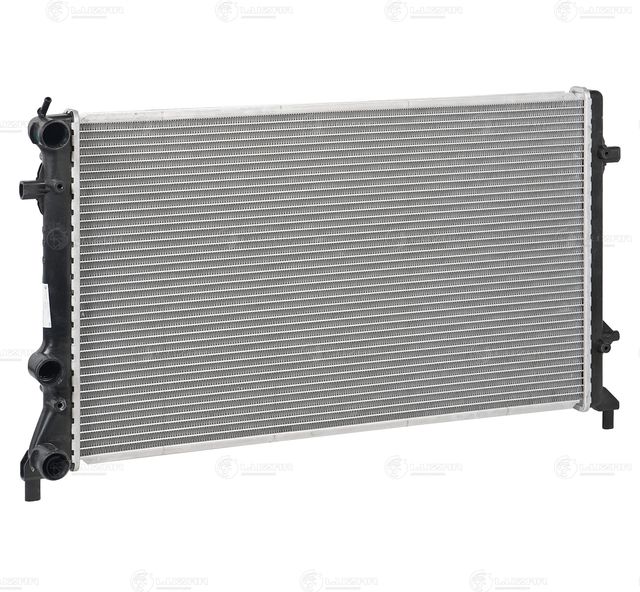 Радиатор охлаждения двигателя Luzar для Volkswagen Jetta VI 2010-2019. Артикул LRc 1817