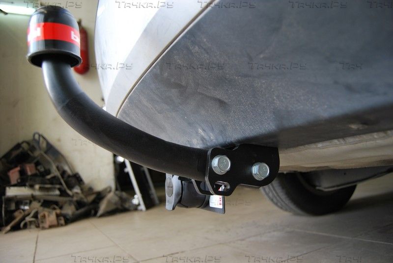 Фаркоп Oris (ранее Bosal) для Skoda Octavia A7 лифтбек 2013-2020. Артикул 1918-A