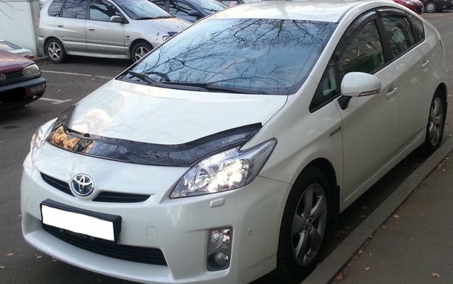 Дефлектор Vip-Tuning для капота Toyota Prius III (XW30) 2009-2015. Артикул TYA34