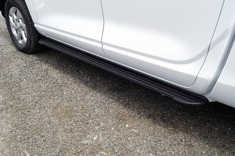 Пороги алюминиевые ТСС Slim Line Black 1920 мм для Changan Hunter Plus 2.0 4WD 2023-2026. Артикул CHANHUNPL23-25B