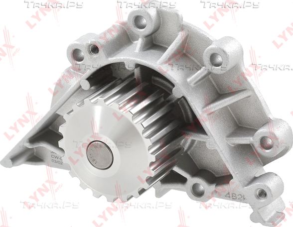 Помпа (водяной насос) LYNXauto для Peugeot 407 2004-2011. Артикул CW-0247