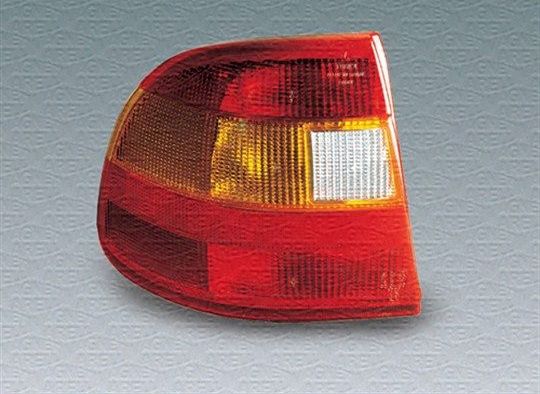 Фонарь задний Magneti Marelli. Артикул 714098290131