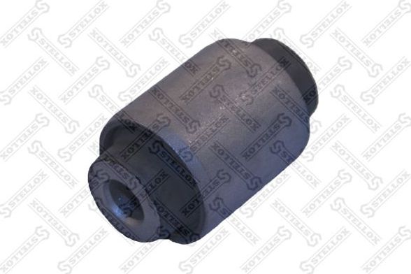 Сайлентблок переднего рычага подвески Stellox. Артикул 87-37058-SX
