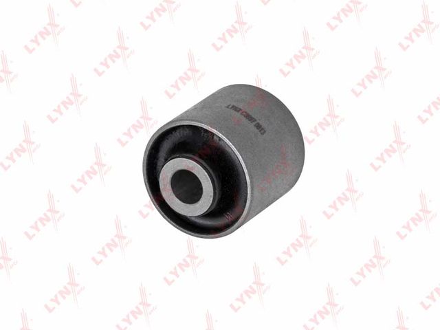 Сайлентблок заднего рычага подвески LYNXauto. Артикул C8897