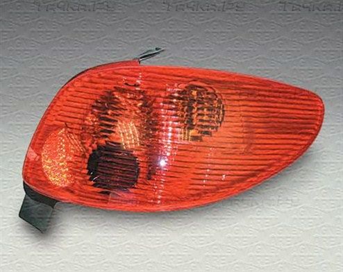 Фонарь задний Magneti Marelli правый для Peugeot 206 1998-2012. Артикул 714025630801