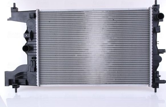 Радиатор охлаждения двигателя Nissens. Артикул 616903