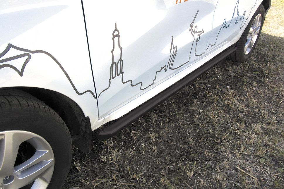 Пороги Slitkoff d57 труба для Lada Xray 2015-2026 Черные. Артикул LadXR008B
