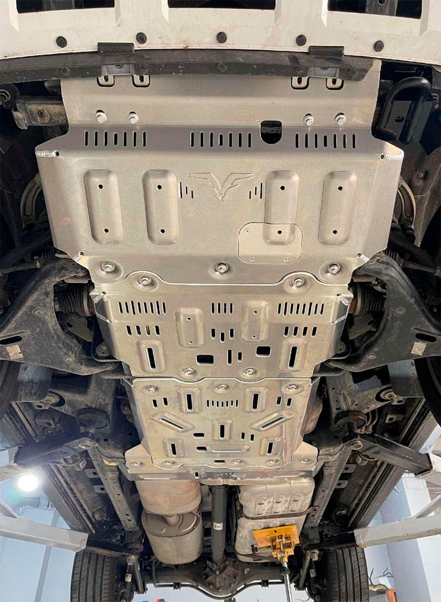 Защита алюминевая Falcon для радиатора, картера, РК, КПП Tank 500 (бензин) 2022-2024. Артикул 8119225084