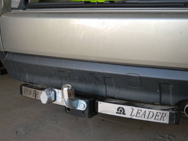 Фаркоп Лидер-Плюс для Mitsubishi Outlander XL 2007-2012 (с накладкой из нерж. стали). Фланцевое крепление. Артикул M105-F(N)