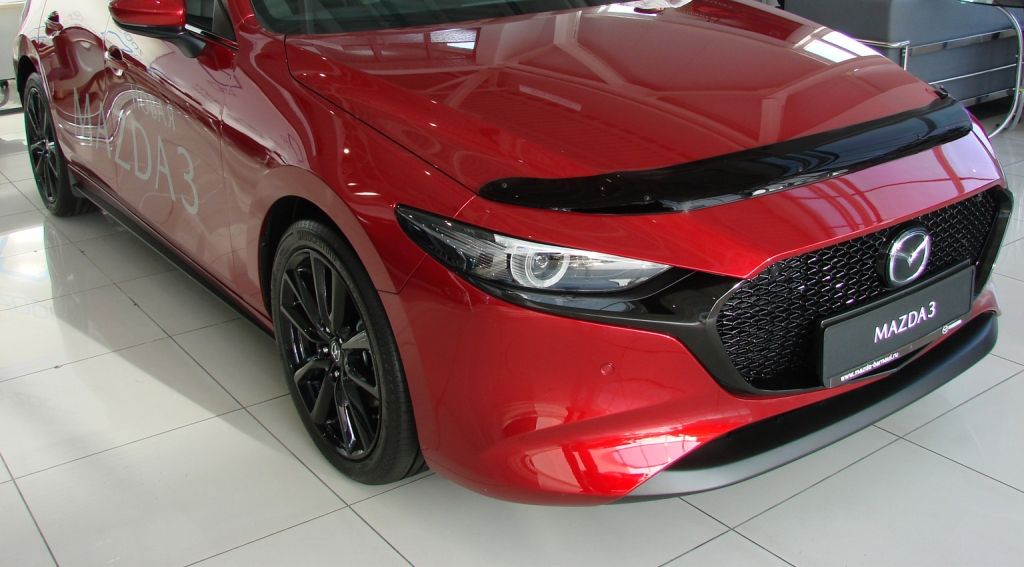 Дефлектор SIM для капота Mazda 3 IV хэтчбек 2019-2026. Артикул SMAMA31912