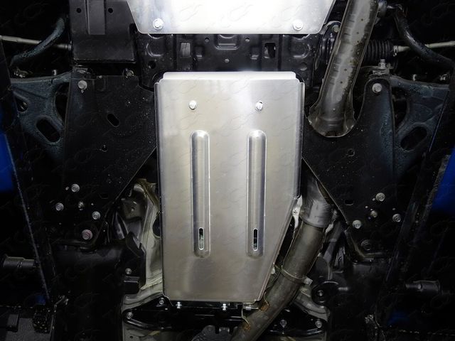 Защита алюминиевая ТСС (4 мм) для КПП Subaru Forester S5 2018-2026. Артикул ZKTCC00319