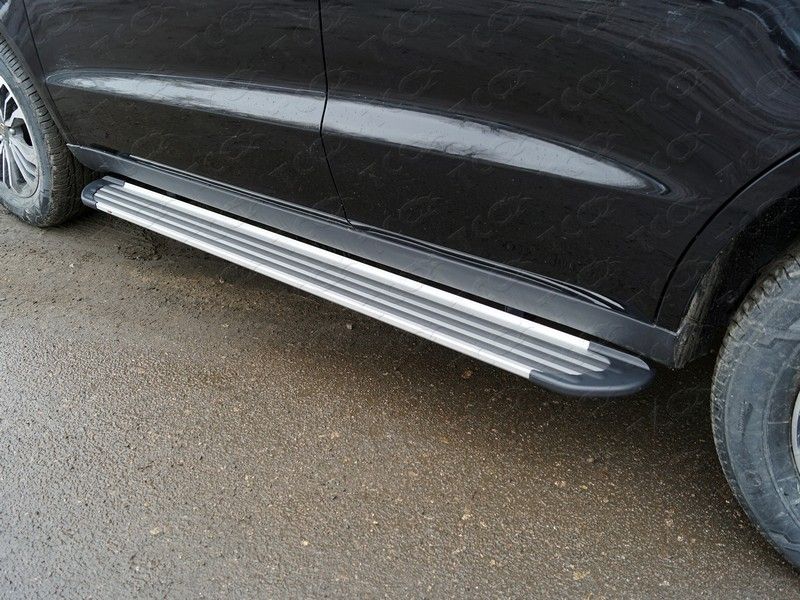 Пороги алюминиевые ТСС Slim Line Silver 1720 мм для Geely Emgrand X7 I рестайлинг 2018-2021. Артикул GEELEMGX718-22S