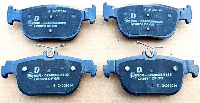 Тормозные колодки Delphi (Low-Metallic). Артикул LP3674