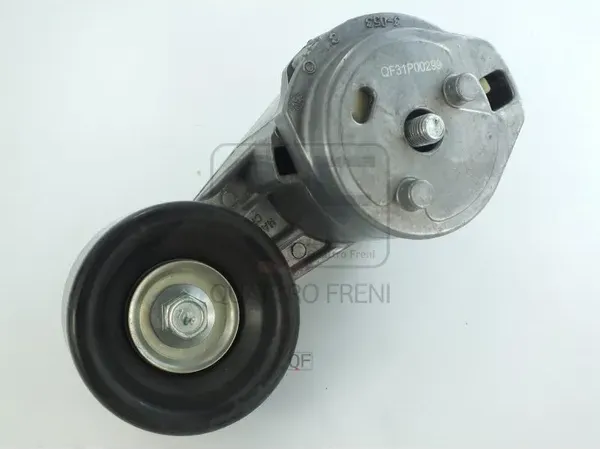 НАТЯЖИТЕЛЬ ПРИВОДНОГО РЕМНЯ В СБОРЕ (Quattro Freni). Артикул QF31P00299