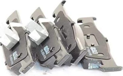 Тормозные колодки BSG (Low-Metallic). Артикул BSG 75-200-016