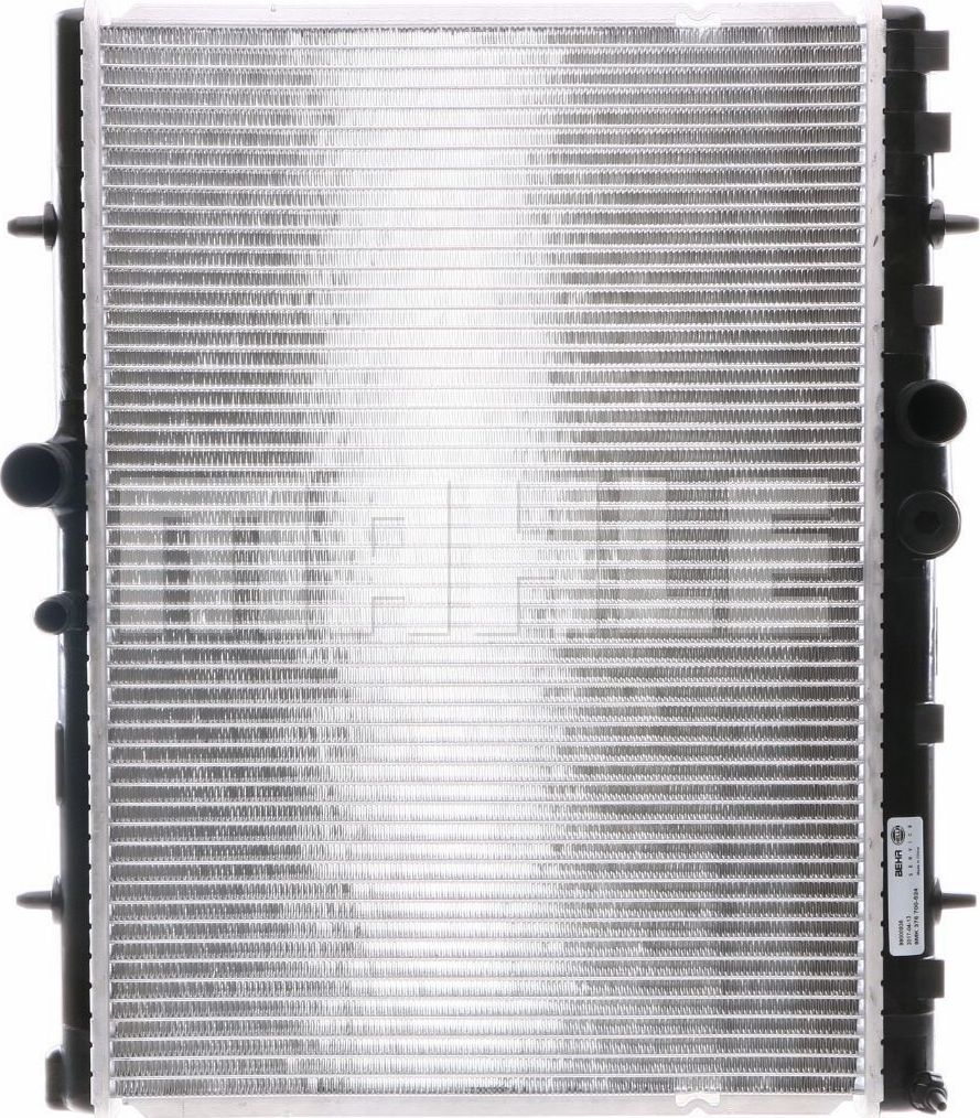 Радиатор охлаждения двигателя Mahle Behr. Артикул CR 31 000S