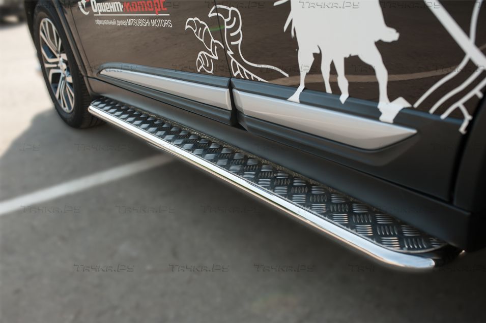 Защита порогов RusStal труба d42 с листом (лист алюм, проф.сталь )для Mitsubishi Outlander III 2015-2018. Артикул MOL-0021112