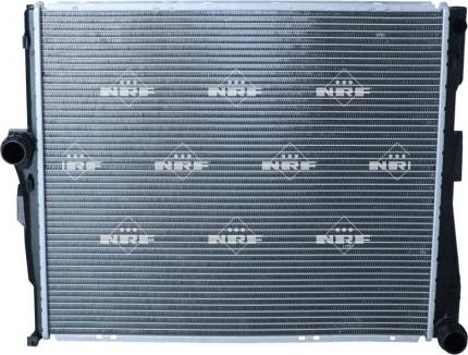 Радиатор охлаждения двигателя NRF для BMW X3 I (E83) 2003-2011. Артикул 53956