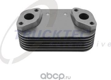 Радиатор масляный (маслоохладитель) для двигателя Trucktec Automotive. Артикул 05.18.008