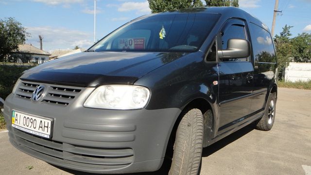 Дефлектор SIM для капота Volkswagen Caddy III 2004-2010. Артикул SVOCAD0412