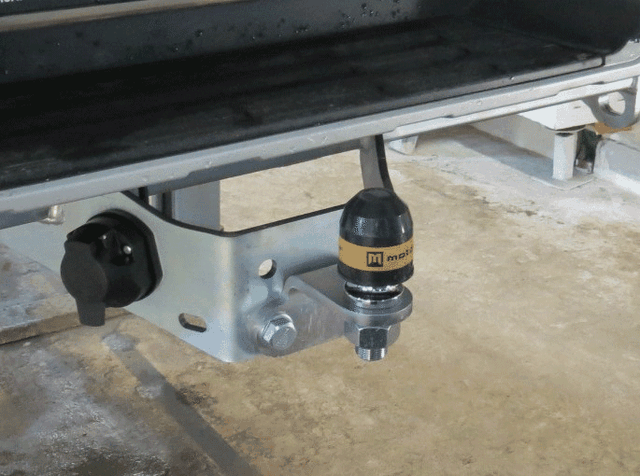 Фаркоп Мотодор оцинкованный для Mitsubishi L200 IV 2006-2015 (кроме Long). Фланцевое крепление. Артикул 91301-FE