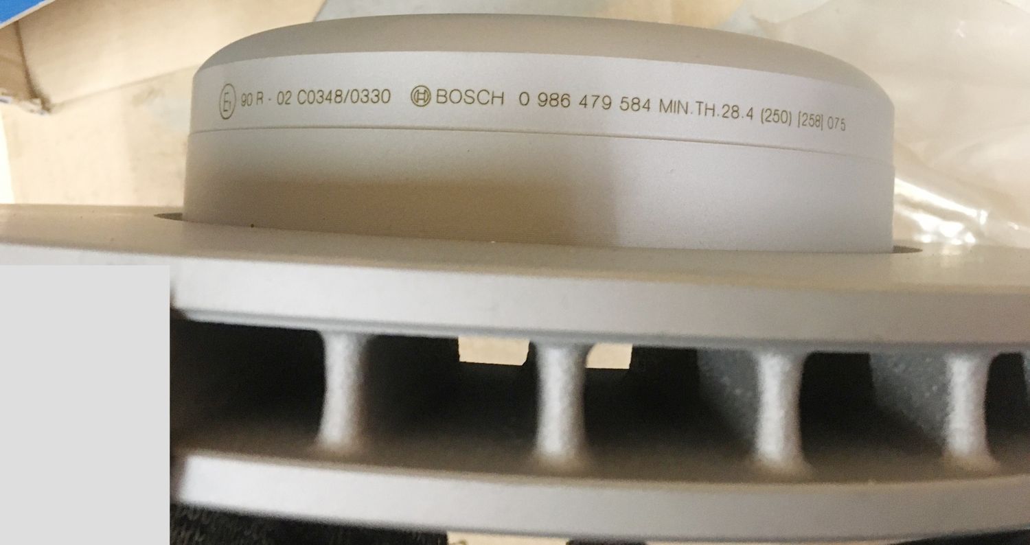 Тормозной диск Bosch. Артикул 0 986 479 584