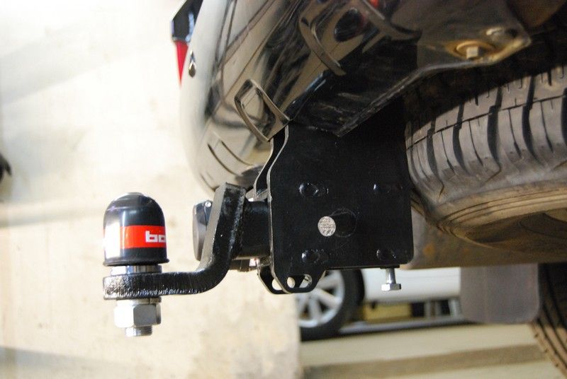 Фаркоп Oris (ранее Bosal) для Toyota Land Cruiser J200 2007-2021. Артикул 3010-E