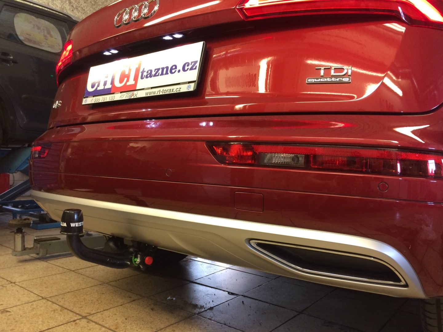 Фаркоп Westfalia для Audi Q5 II (вкл. SQ5, вкл. Plugin Hybrid) 2017-2026. Быстросъемный крюк. Артикул 305580600001