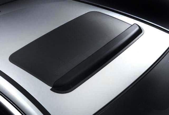 Дефлектор люка REIN, универсальный для легковых авто, 850 мм. Артикул REINHV178