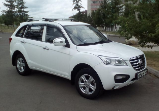 Дефлекторы окон Сobra с хромированным молдингом для Lifan X60 2011-2026. Артикул L30411CR