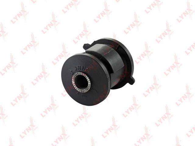 Сайлентблок заднего рычага подвески LYNXauto. Артикул C8873