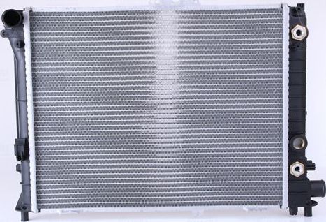 Радиатор охлаждения двигателя Nissens для Saab 9000 I 1993-1998. Артикул 64033A