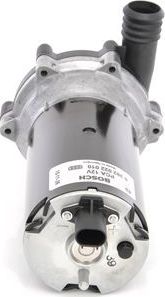 Дополнительный водяной насос Bosch. Артикул 0 392 022 010