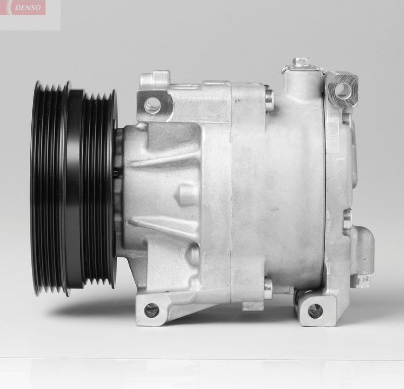 Компрессор кондиционера Denso. Артикул DCP09007