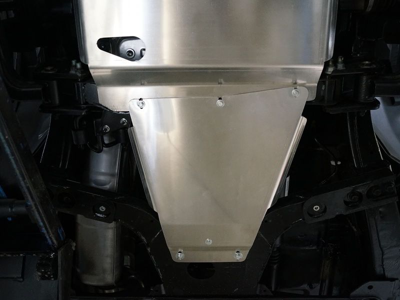 Защита алюминиевая ТСС (4 мм) для КПП Mercedes X-Class 2018-2020. Артикул ZKTCC00371