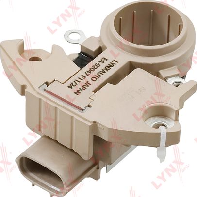 Реле-регулятор напряжения генератора LYNXauto для Mazda 3 III (BM) 2013-2018. Артикул EA-92047