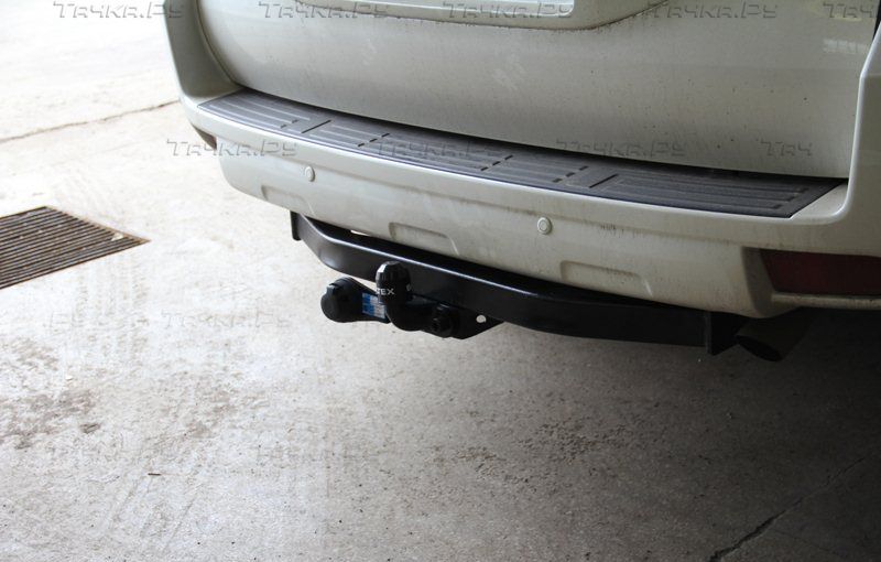 Фаркоп Baltex для Toyota Land Cruiser 200 2007-2021. Фланцевое крепление. Артикул Y20