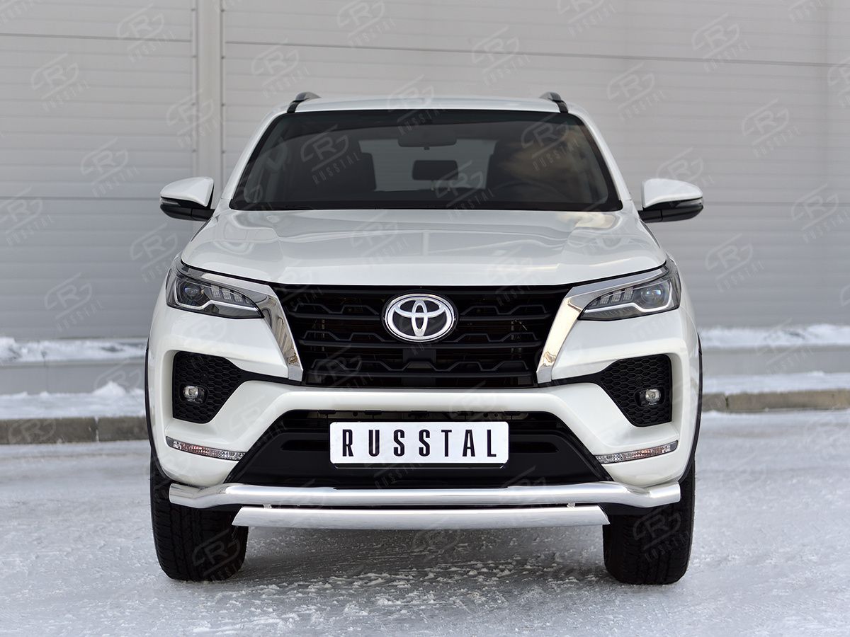 Защита RusStal переднего бампера d63 волна-d75x42 дуга для Toyota Fortuner II 2020-2026. Артикул TFRZ-003525