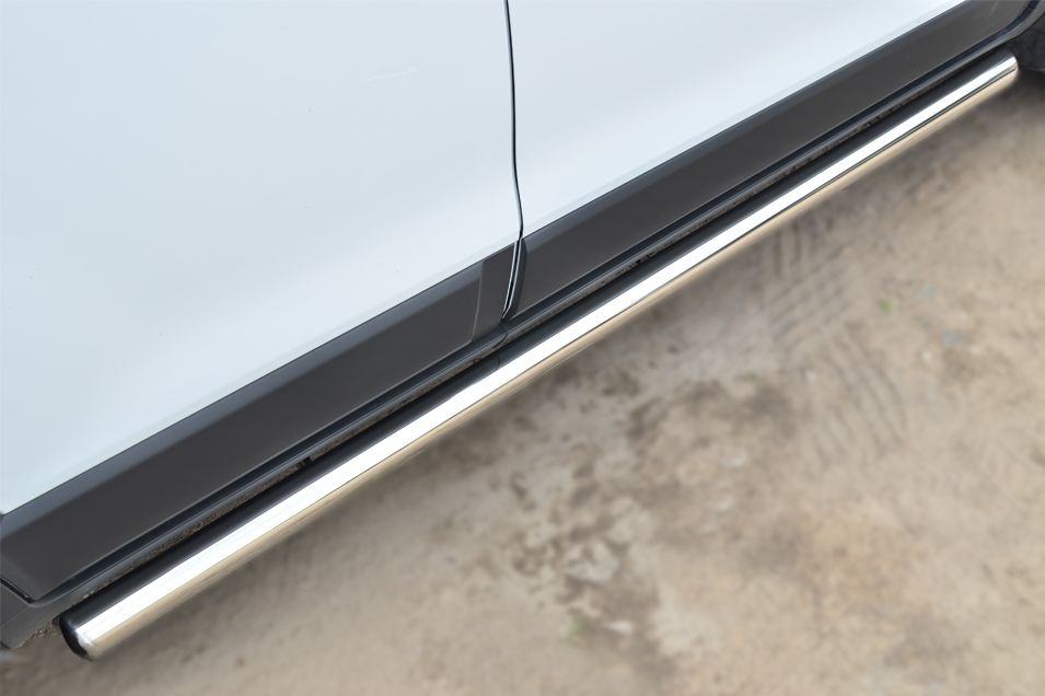 Защита порогов RusStal труба d63 (вариант 3) для Chevrolet Niva 2002-2008. Артикул NCT-0001803