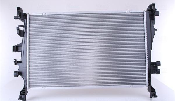 Радиатор охлаждения двигателя Nissens. Артикул 606447
