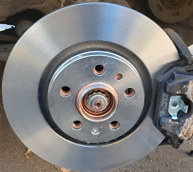 Тормозной диск Bosch. Артикул 0 986 479 R68