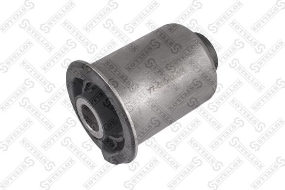 Сайлентблок переднего рычага подвески Stellox. Артикул 77-00388-SX
