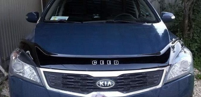Дефлектор VT52 для капота Kia Ceed I 2009-2012. Артикул KA21VT