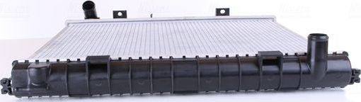 Радиатор охлаждения двигателя Nissens ** FIRST FIT ** для Land Rover Range Rover II 1994-2002. Артикул 64302A