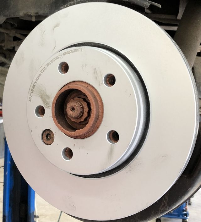 Тормозной диск Textar Pro. Артикул 92121403