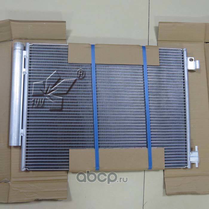 Радиатор кондиционера (конденсатор) Renault. Артикул 921006843R